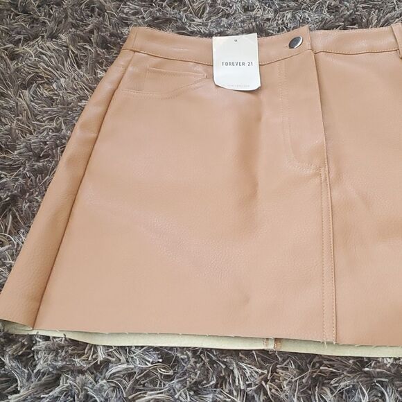 Womens Faux Leather Mini Skirt - Picture 2 of 5